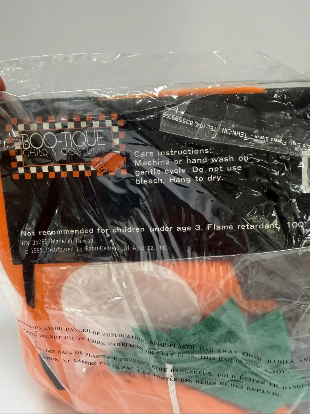Orange Pumpkin Kids Costume with Green Leaves size large in kids new open pack